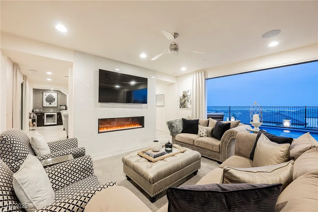 Las Vegas residence living room designed by The Roomologist